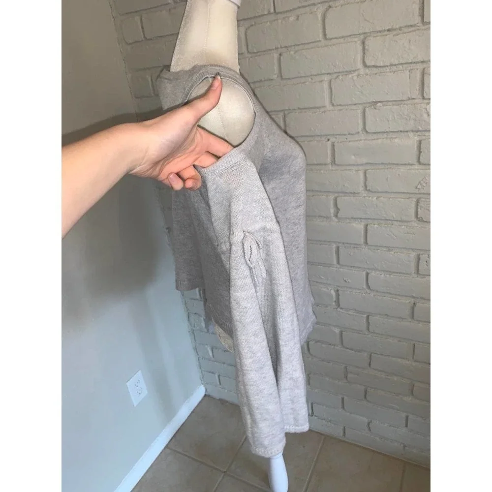American Eagle Outfitters Gray Cold-Shoulder Sweater